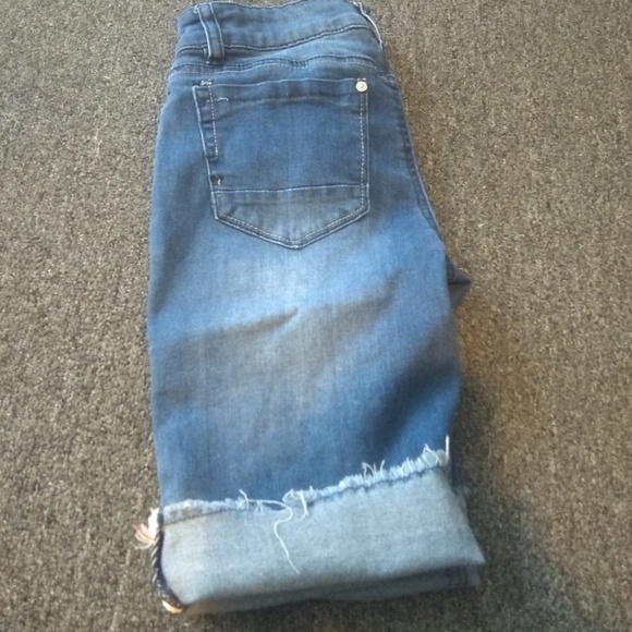 Shorts - Picture 2 of 2